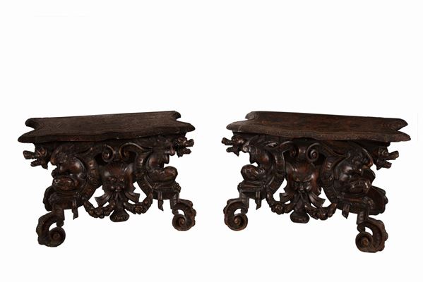Coppia di piccole panche in noce brunito nero, Toscana  (XIX secolo)  - Auction Asta di Antiquariato: Dipinti, Oggetti e Arredi Antichi - Gliubich Casa d'Aste