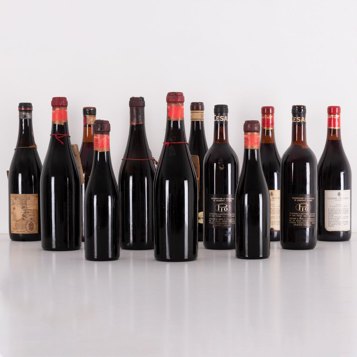Lotto di 12 Bottiglie Barolo