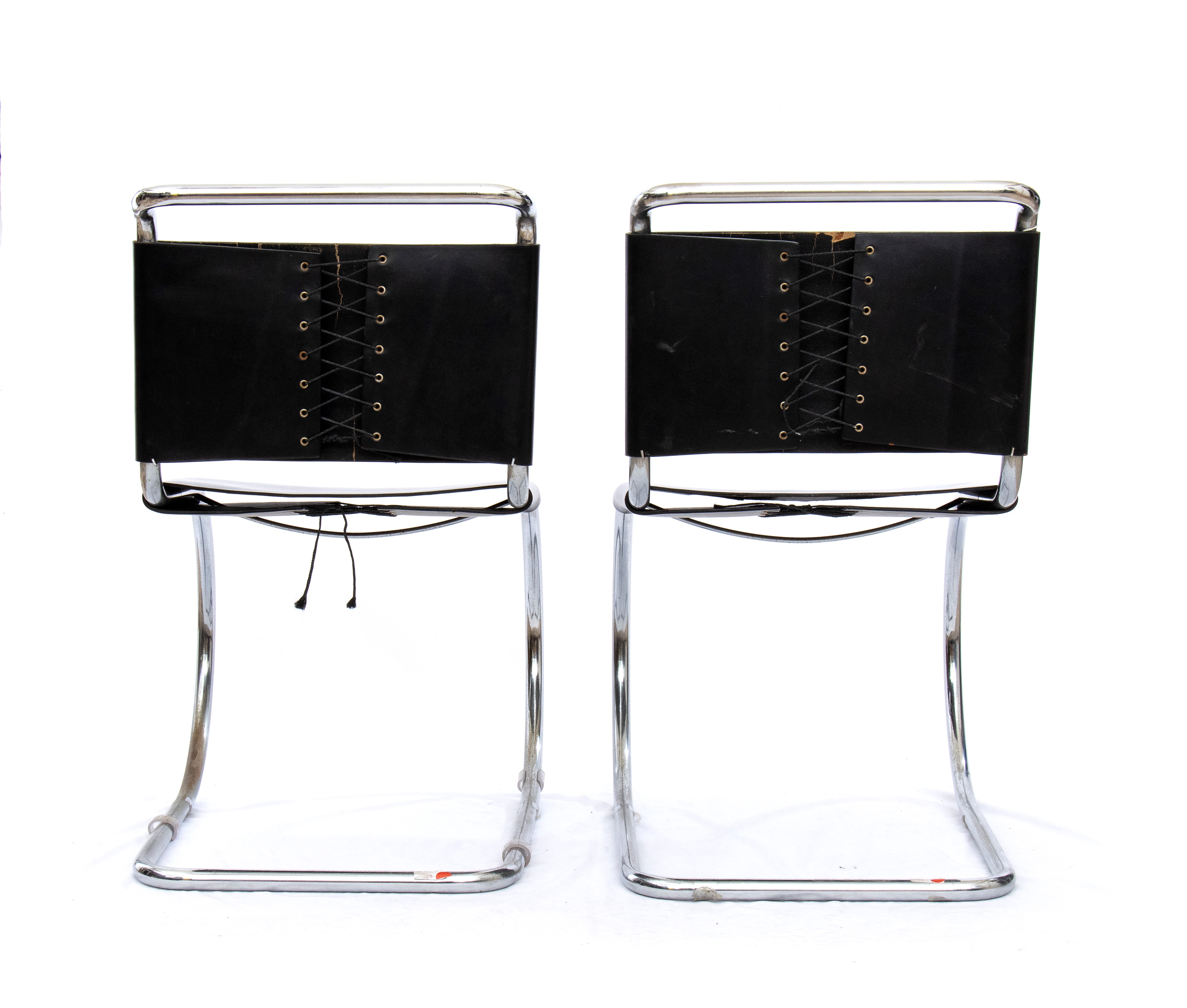 8 Sedie Anni ’80 Riproduzione Stile Bauhaus Disegnata da Mart Stam e Marcer Beuer in Acciaio e Cu...