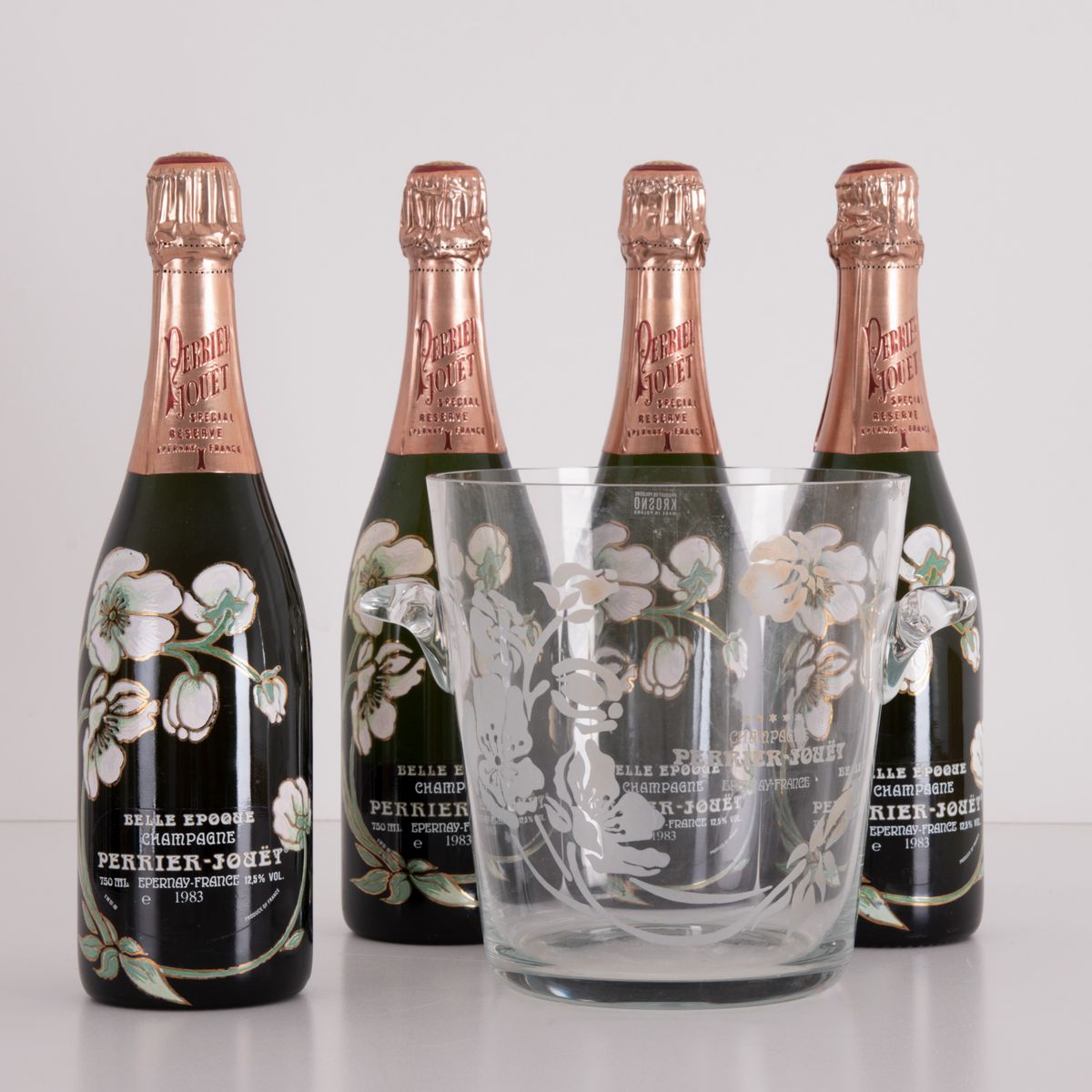 Lotto di 4 Bottiglie Perrier-jouet "belle Epoque"