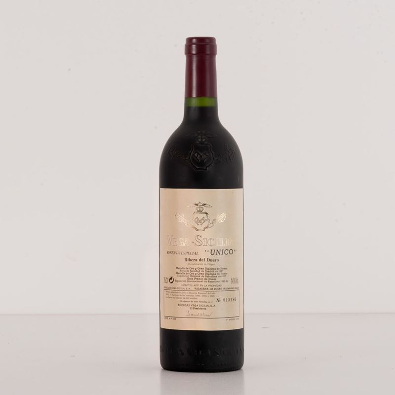 Lotto di 1 Bottiglia Reserve Especial Unico Vega Sicilia