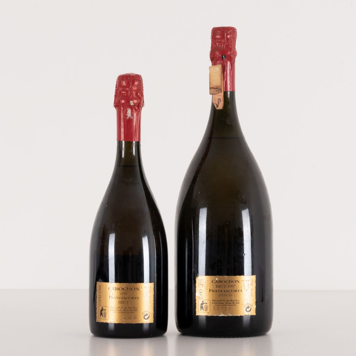Lotto di 2 Bottiglie Franciacorta Cabochon Monterossa