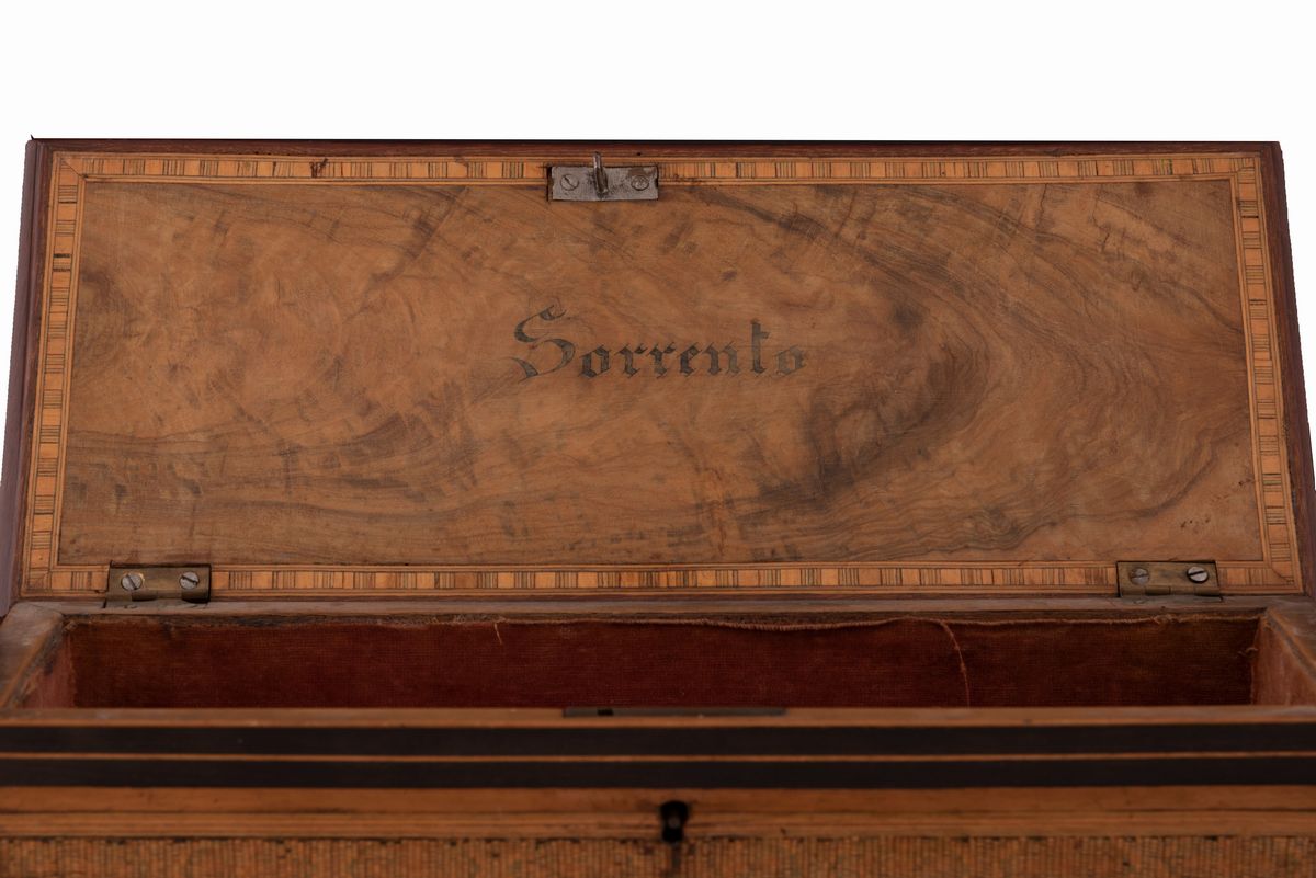 Scatola Sorrentina in Legno Intarsiato