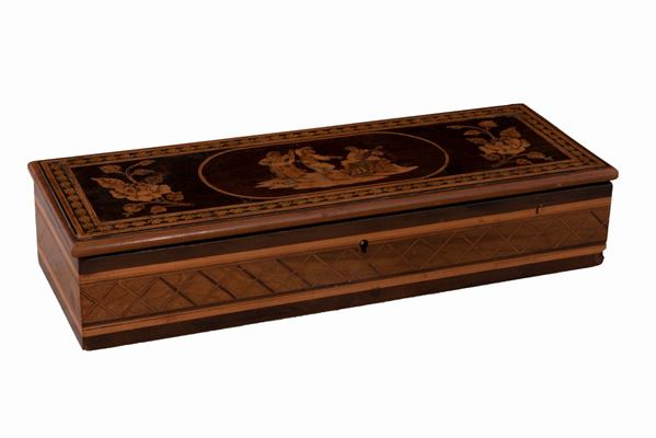 Scatola sorrentina in legno intarsiato 