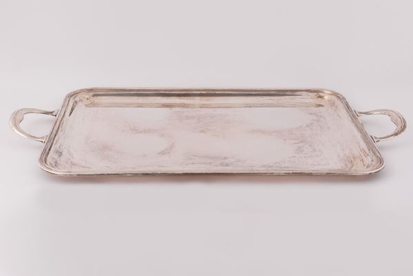 Vassoio rettangolare in argento con manici   - Auction Asta di Antiquariato: Dipinti, Oggetti e Arredi Antichi - Gliubich Casa d'Aste
