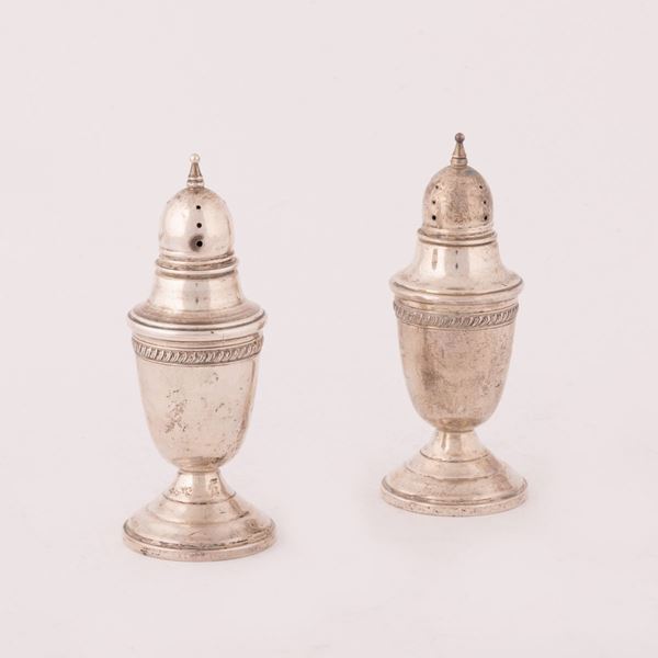 COPPIA DI SALIERINE IN ARGENTO Sterling 925  (XIX Sec.)  - Auction Asta 19: Oggetti d'arte, argenti e dipinti antichi - Gliubich Casa d'Aste