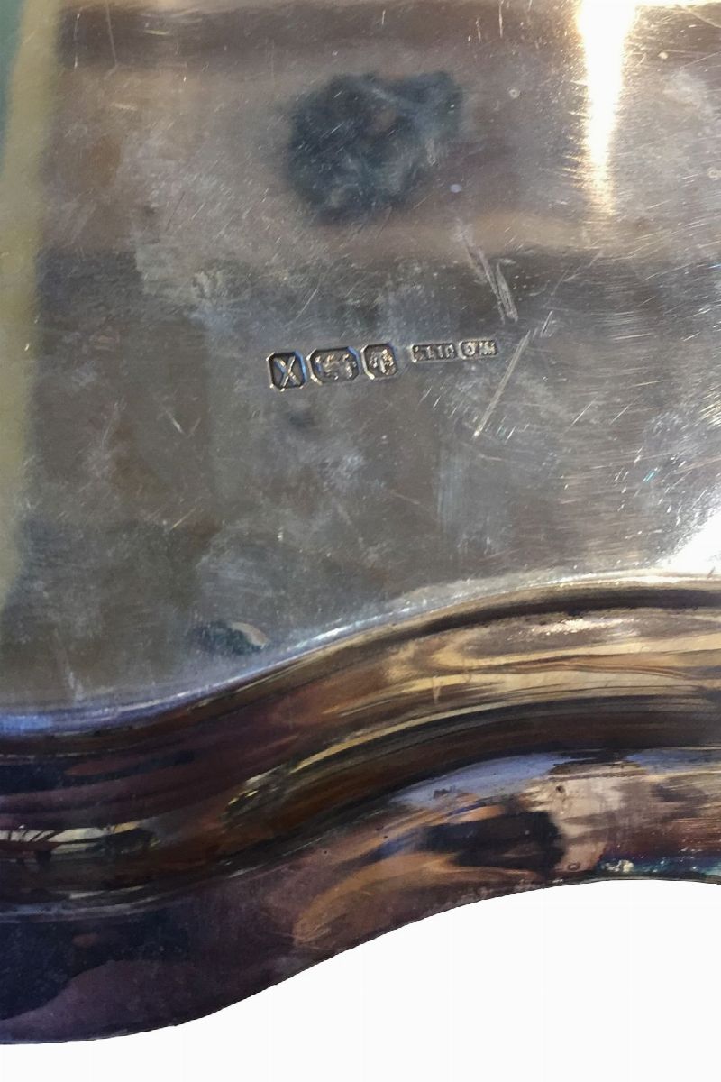 Elegante Vassoio Antico in Argento 925 di Forma Sagomata con Manici