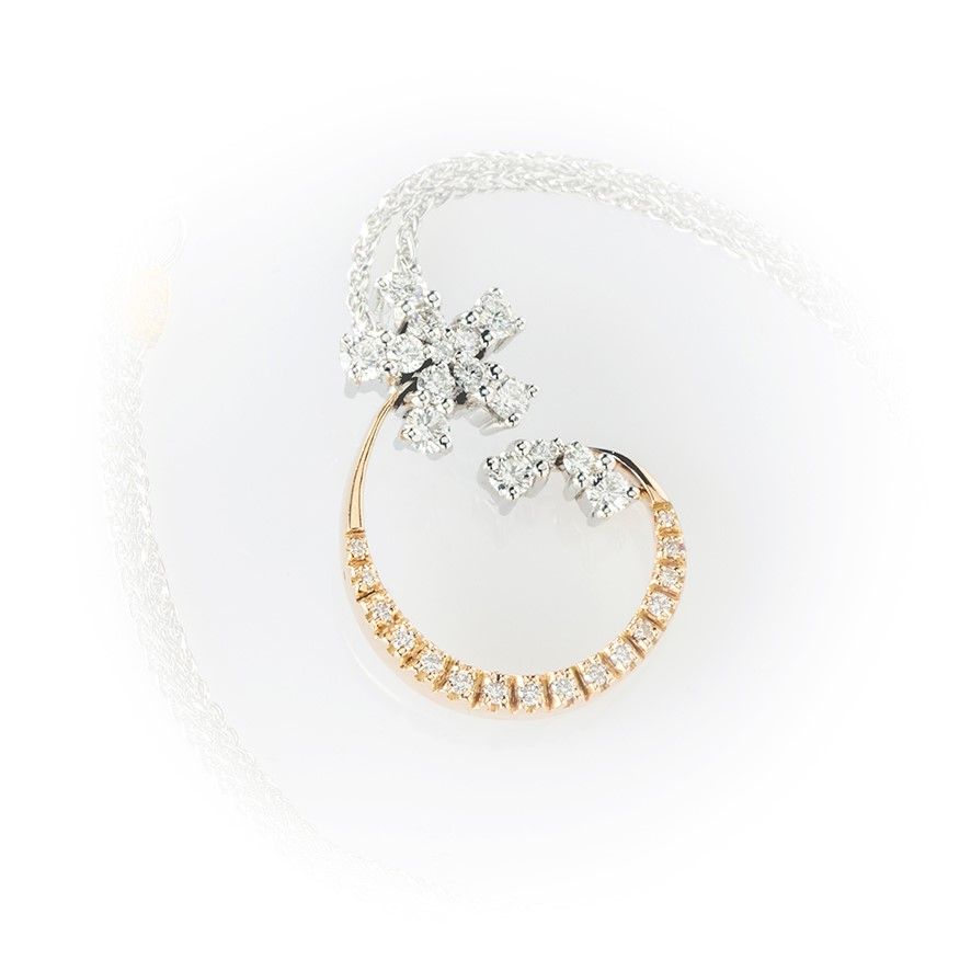 Girocollo Recarlo in Oro Bianco con Ciondolo in Oro Rosa a Tema Floreale Impreziosito da Diamanti...