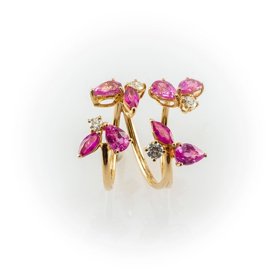 Anello in Oro Rosa con Zaffiri Rosa a Goccia e Navette