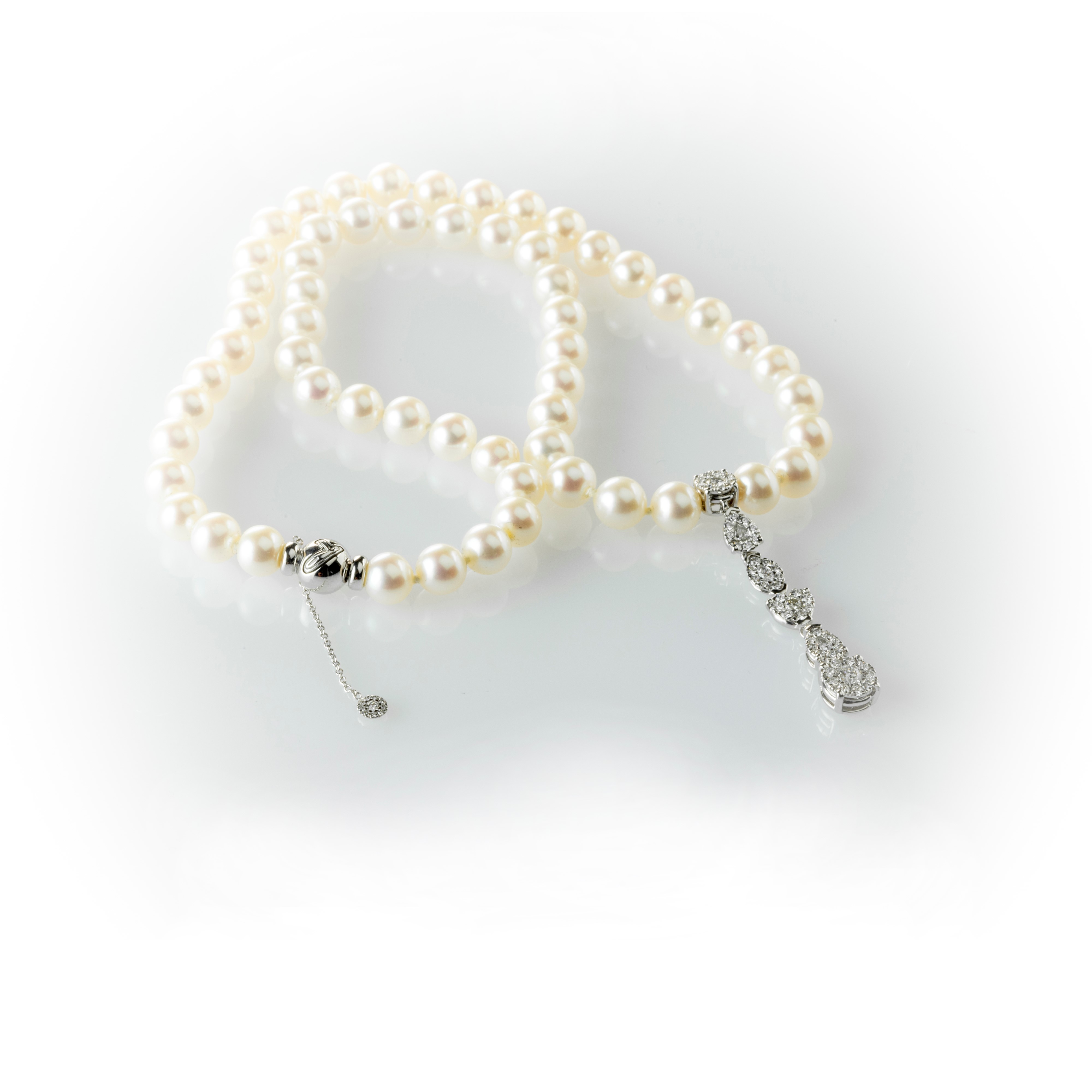Collana di perle coltivate giapponesi Recarlo con ciondolo centrale costituito da sei elementi co...