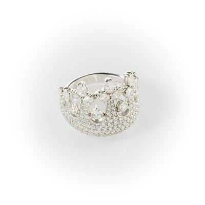 Anello Corona Gismondi in Oro Bianco con Pavè Diamanti Bianchi Taglio Brillante e Diamanti a Gocc...