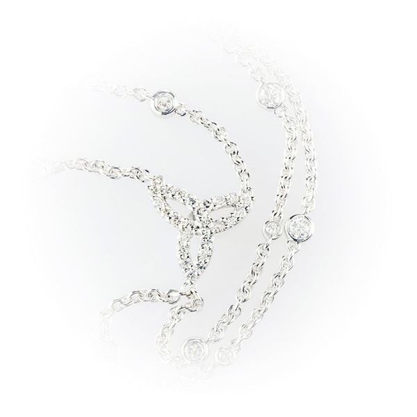 Crivelli Baciamano bracelet with triskeles in white gold and brilliant-cut white diamonds