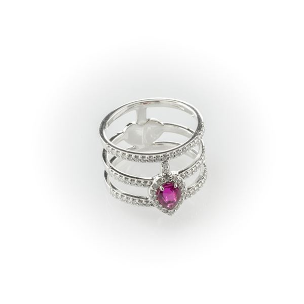 Recarlo band ring in white gold with brilliant cut diamonds and drop cut ruby