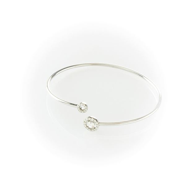 Crivelli rigid bracelet with white gold flower and brilliant-cut diamonds