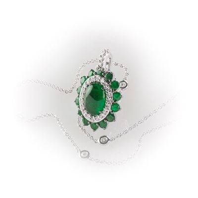 Girocollo in Oro Bianco con Cabochon di Smeraldi, Diamanti Bianchi Taglio Brillante e Contorno di...