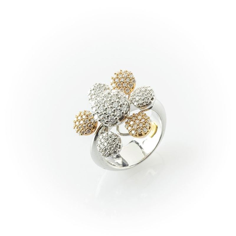 Anello Fantasia Recarlo in Oro Bianco e Rosa Costituito da Elementi Rotondi in Pavè di Diamanti c...
