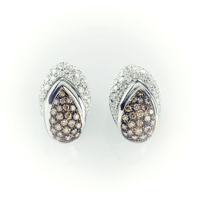 Orecchini Pavè con Clip e Ago in Oro Bianco Recarlo con Diamanti Taglio Brillante Bianchi e Brown