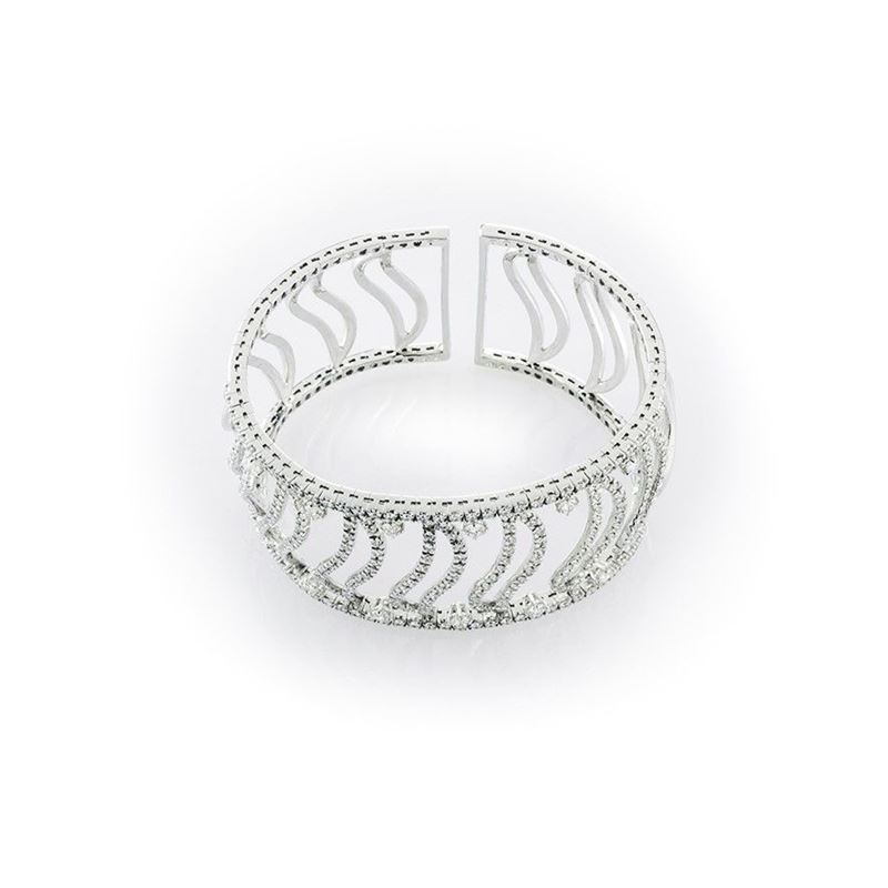 Bracciale Rigido in Oro Bianco e Diamanti Bianchi