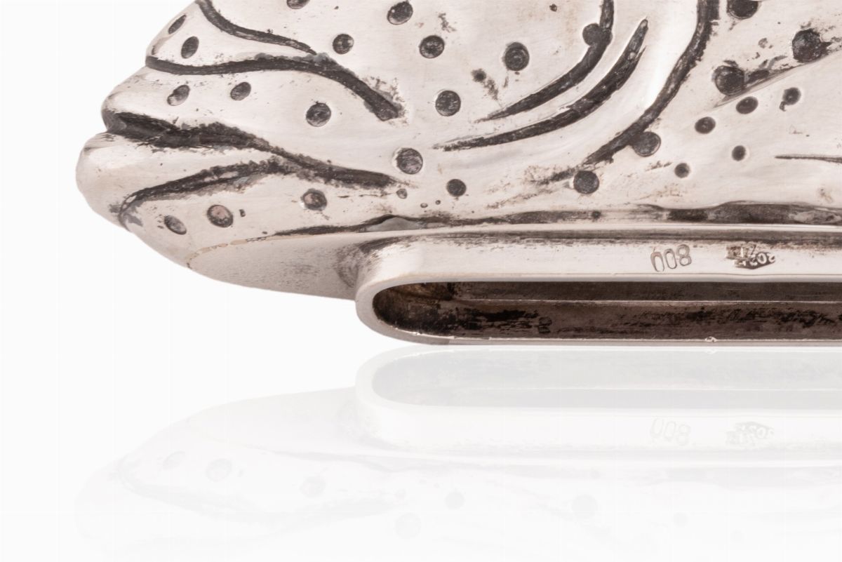 Soprammobile Raffigurante Pesce in Argento 800/000