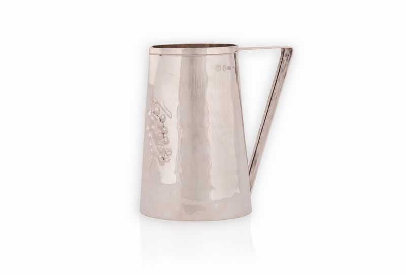 Piccola Brocca in Argento 925/000 Brandimarte con Sbalzo Raffigurante Grappolo D'uva