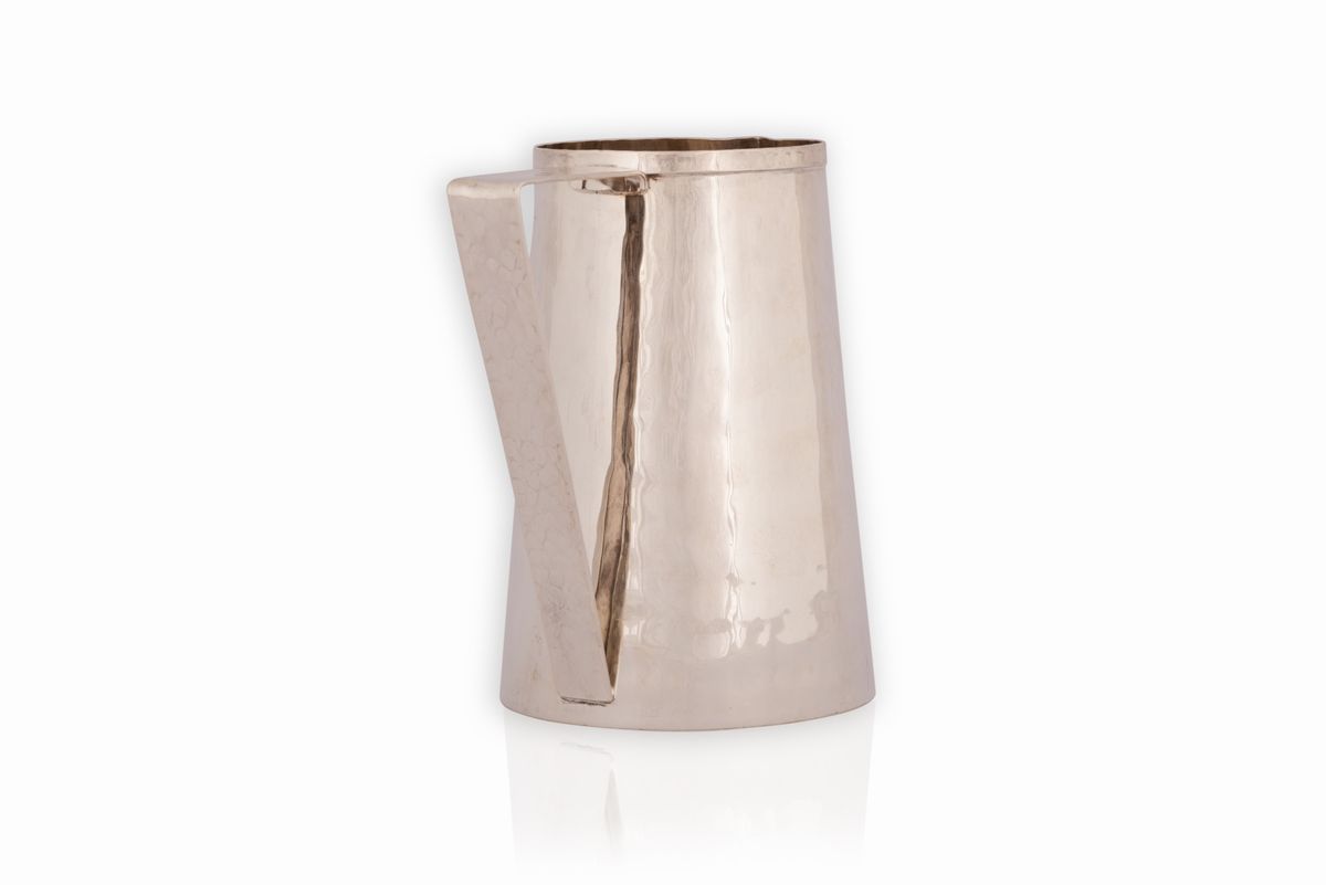 Piccola Brocca in Argento 925/000 Brandimarte con Sbalzo Raffigurante Grappolo D'uva