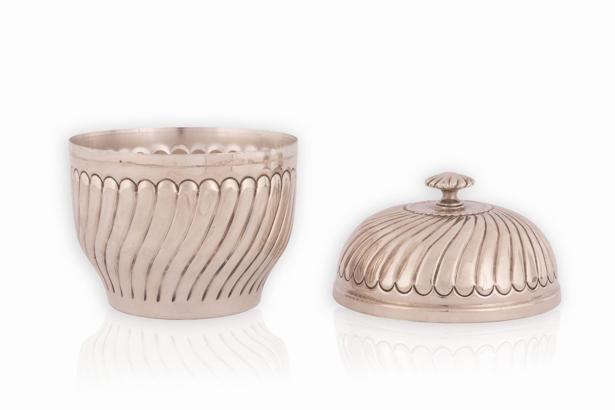 Scatola Porta Bon Bon con Coperchio in Argento 925