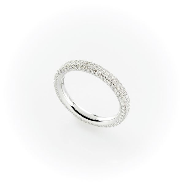 Recarlo white gold ring with brilliant cut white diamonds