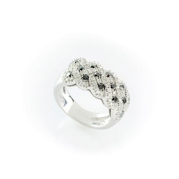  Recarlo white gold patterned ring with black diamonds set in a braided band of white diamond pavé