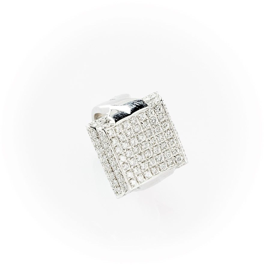 Anello a Doppio Cuscino di Pavè di Diamanti Bianchi Taglio Brillante