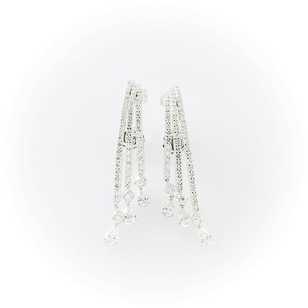 Gismondi fancy earrings in white gold with brilliant and pear cut diamonds