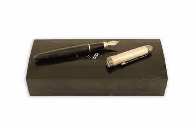 Penna Stilo in Argento 925 Delta - Graffiti Collection