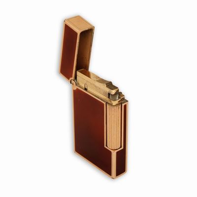 Accendino in Lacca Bordeaux e Oro Dupont Linea Gatsby