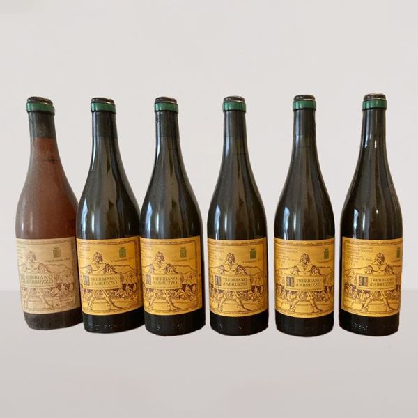 Lotto di sei bottiglie di Trebbiano d'Abruzzo Valentini  (2011)  - Asta Asta 15: Vini pregiati e distillati - Gliubich Casa d'Aste