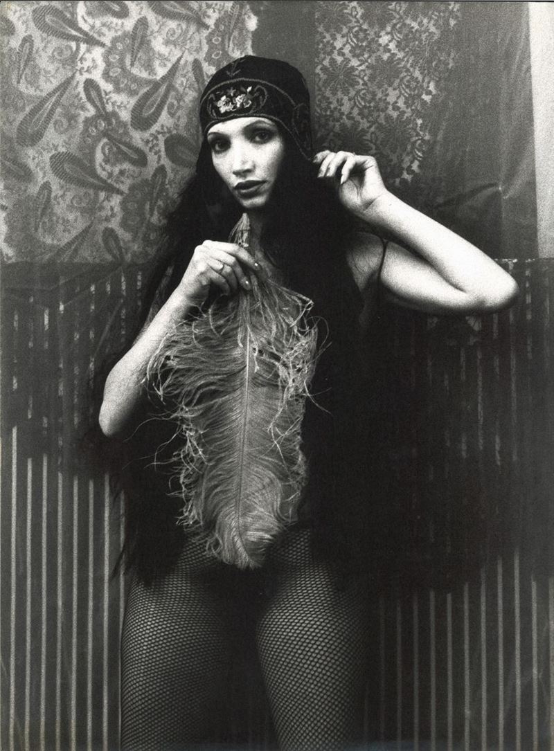 Irina Ionesco - Femme À la Plume