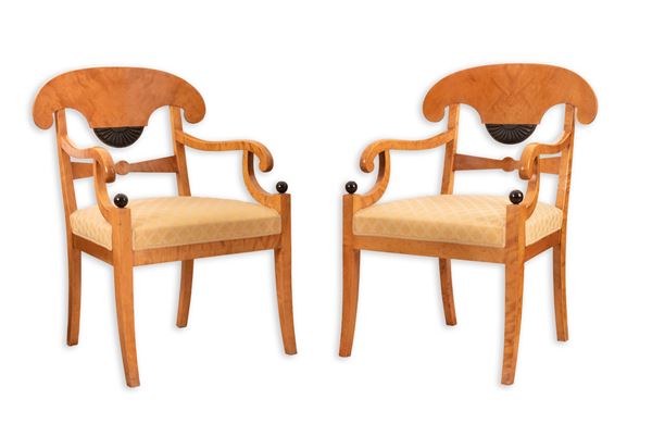 Coppia di poltroncine Biedermeier