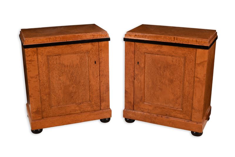 Coppia di comodini Biedermeier