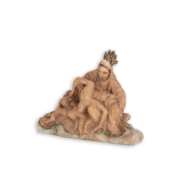 Scultura in alabastro raffigurante La Pietà