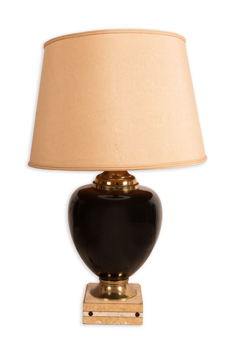 Lampada in porcellana nera e ottone con paralume