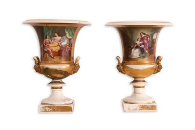Coppia di Vasi Medici in Porcellana Policroma e Oro, XIX Secolo