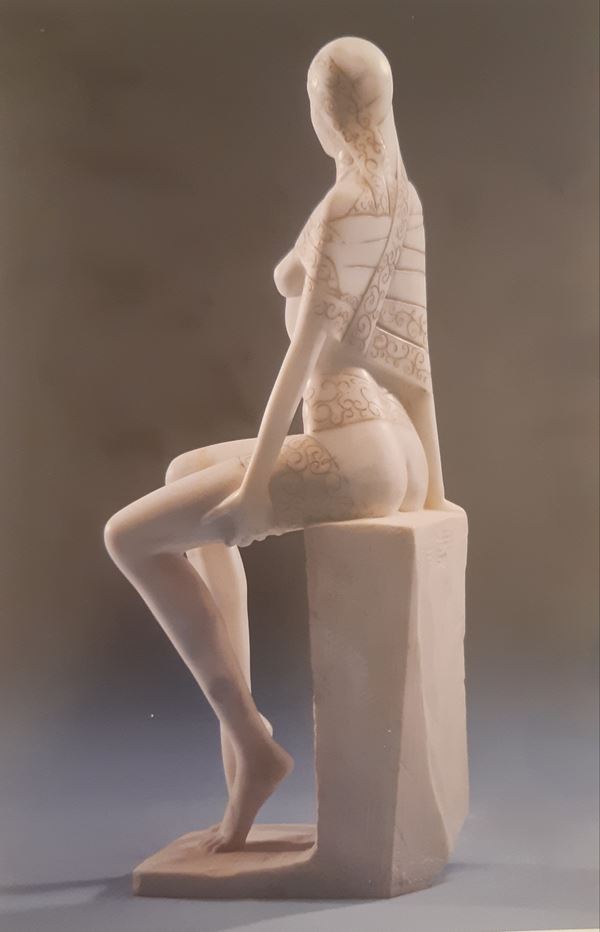 Zizi Smail : L'attesa II  - Marmo statuario di Carrara - Asta Asta 14: Arte Moderna e Contemporanea - Gliubich Casa d'Aste