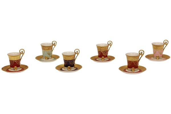 6 tazzine da caffè in stile Impero decorate in oro. 