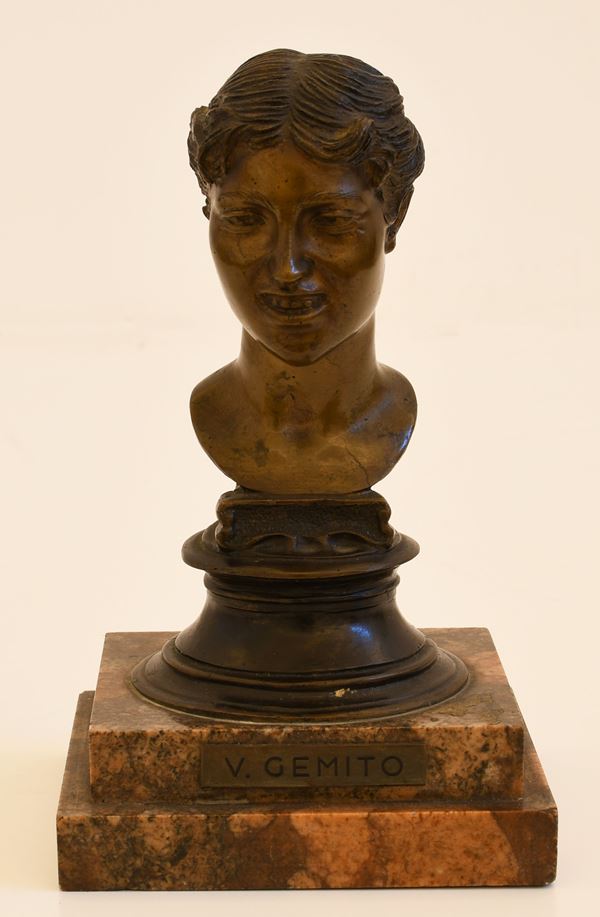 Vincenzo Gemito - Scultura raffigurante volto femminile su base di marmo