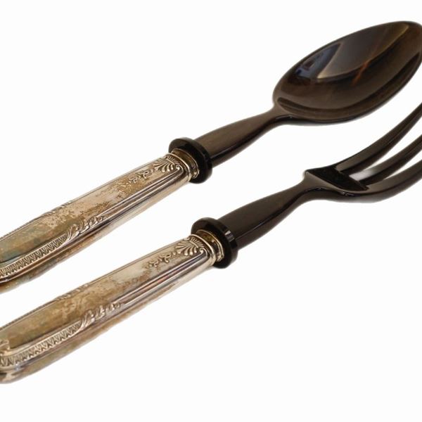 Posate da insalata in osso con manico in argento 800/000  - Auction Old Masters: Dipinti e Arredi Antichi dal XVI al XIX secolo (Sessione II) - II - Gliubich Casa d'Aste