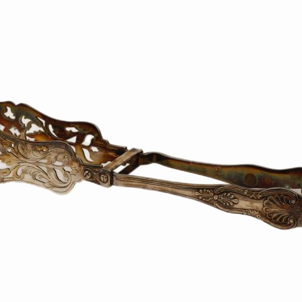 Pinza in Sheffield finemente cesellata  - Asta Old Masters: Dipinti e Arredi Antichi dal XVI al XIX secolo (Seconda tornata) - II - Gliubich Casa d'Aste