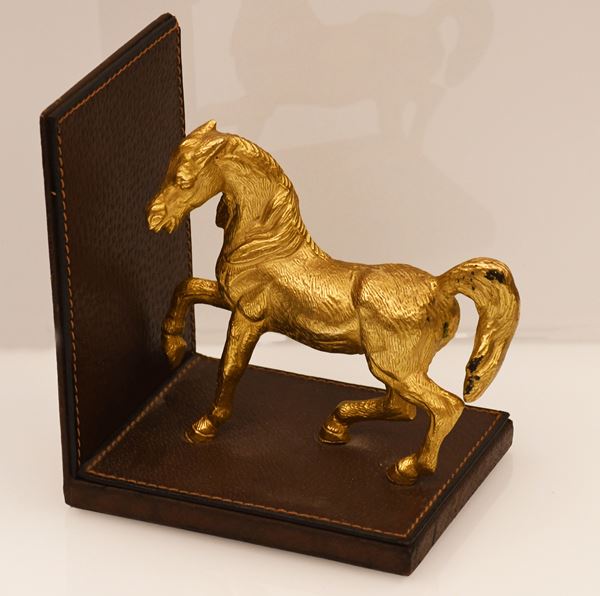 Scultura in bronzo dorato raffigurante cavallo