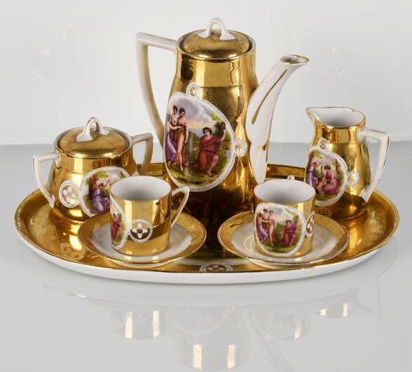 Servizio in porcellana viennese con decori in miniatura di Angel Kaufmann in oro zecchino