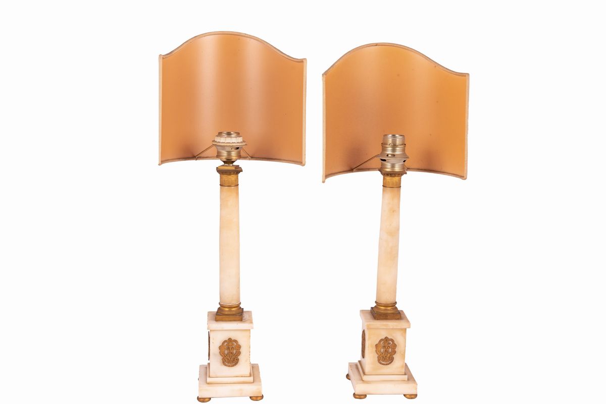 Manifattura Francese del XIX Secolo - 2 Lampade da Tavolo a Colonna