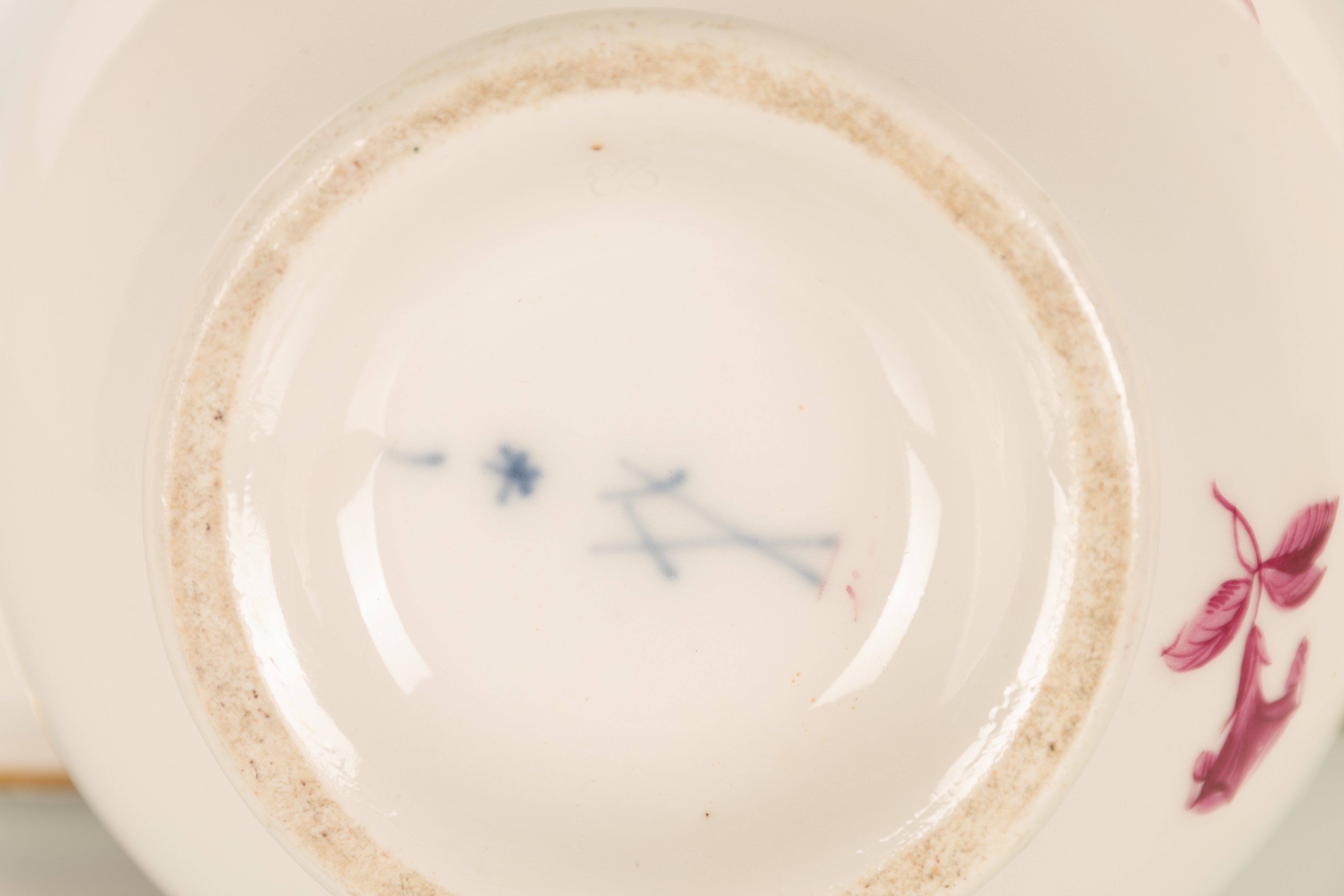 Caffettiera con decoro floreale in monocromia rossa. Manifattura Meissen Marcolini (1775-1780 ca)