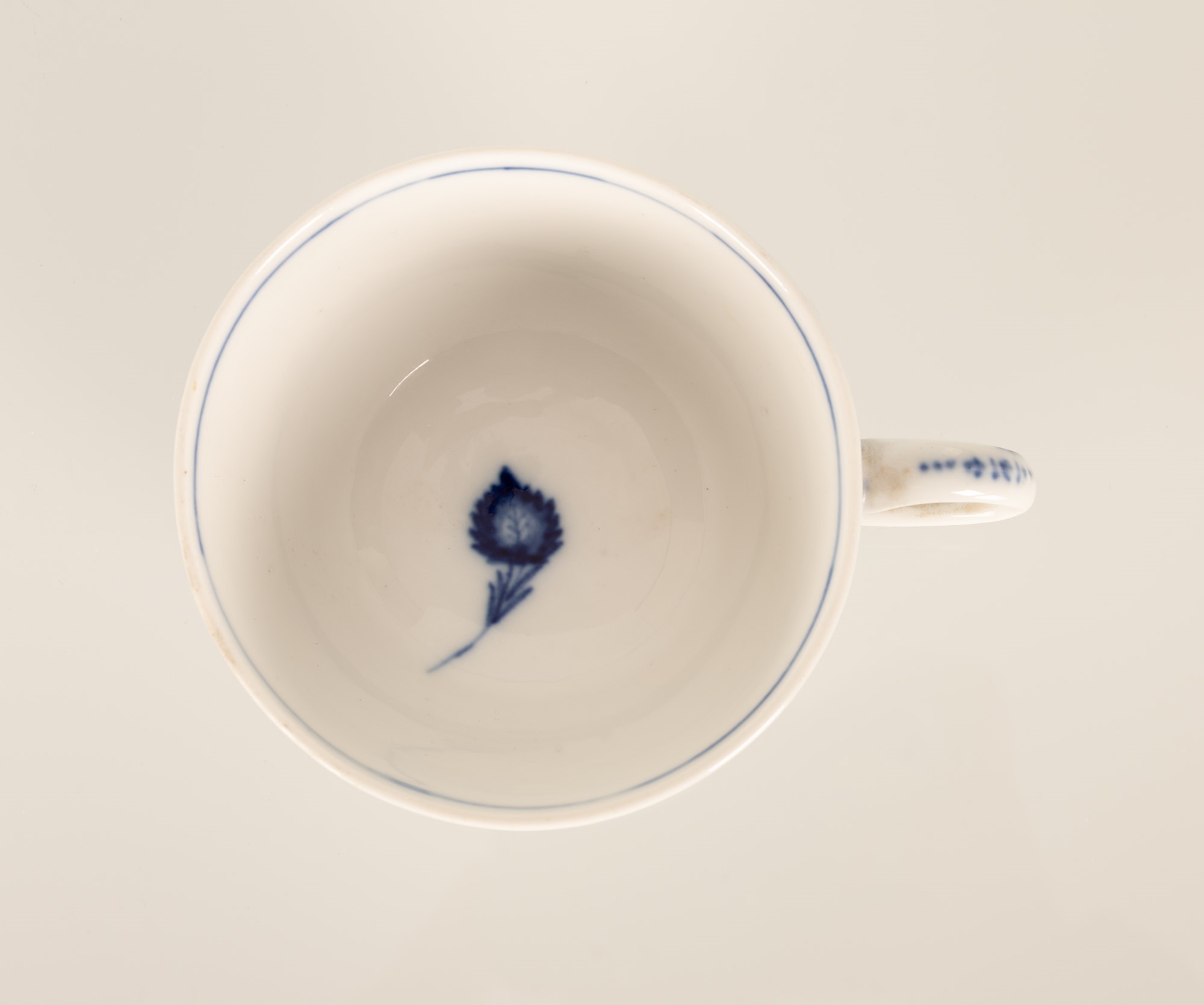 Coppia di tazzine con piattini. Manifattura Meissen Marcolini, XVIII secolo