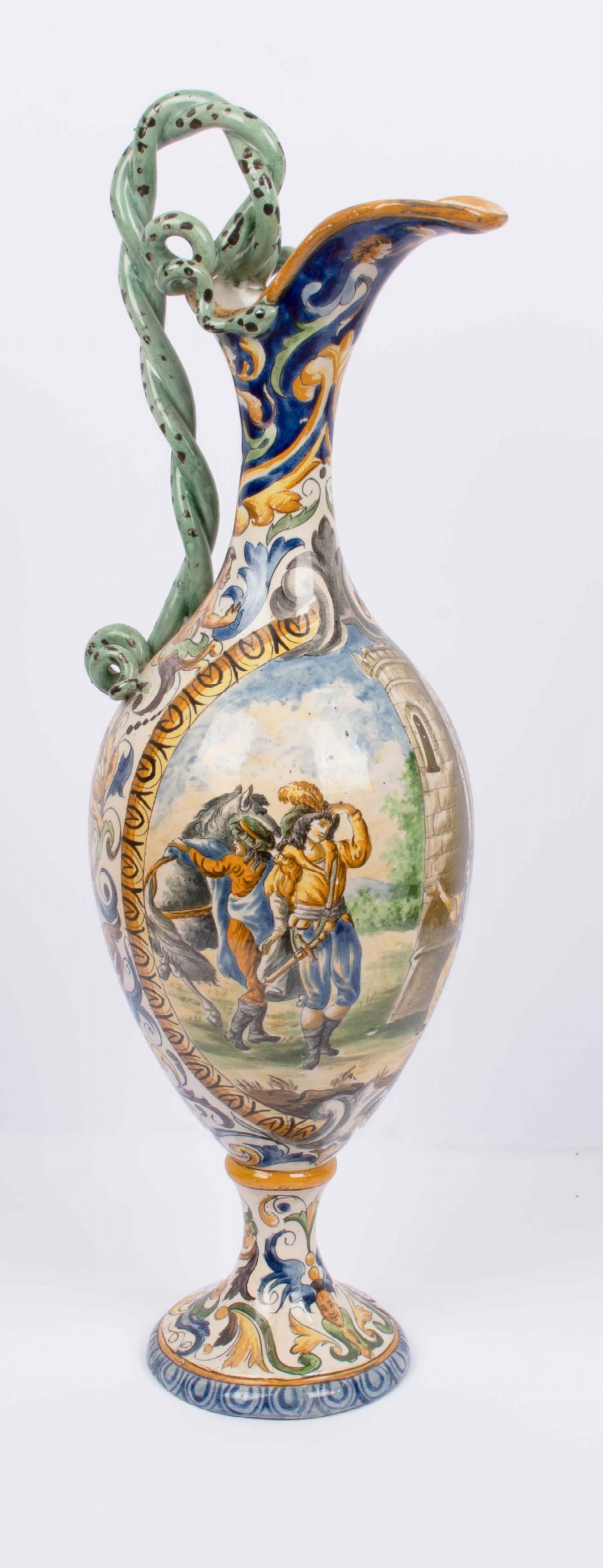 Grande anfora in maiolica con ansa serpentiforme e con decoro a grottesche di gusto rinascimental...